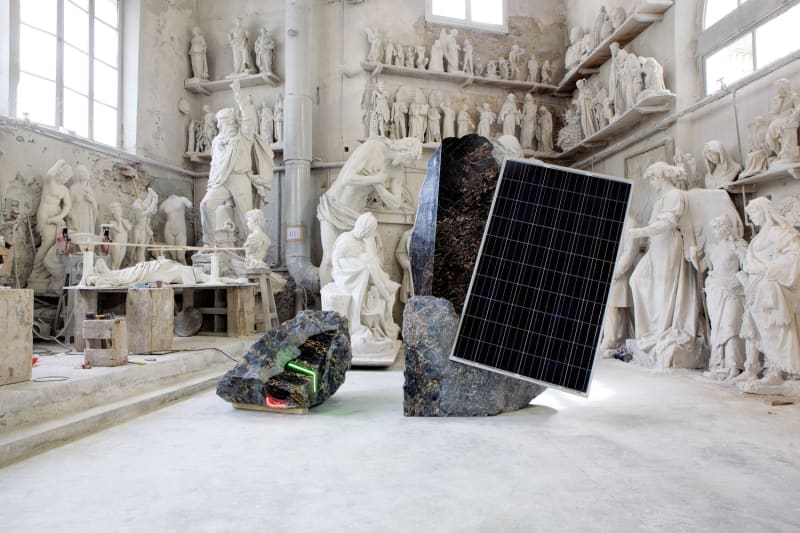 Haroon Mirza & Mattia Bosco, Standing Stones (Solar Symphony 8), 2015 | Copyright of Haroon Mirza. Courtesy the artists and Lisson Gallery | Photo: Luca Peruzzi