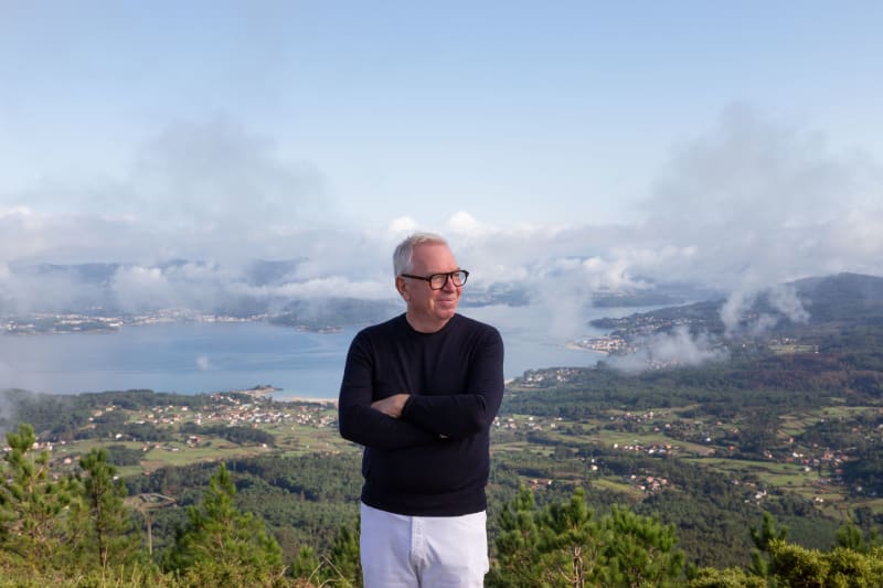 Sir David Chipperfield CH HRSA. Photo Adrián Capelo Cruz, courtesy of Fundación RIA.