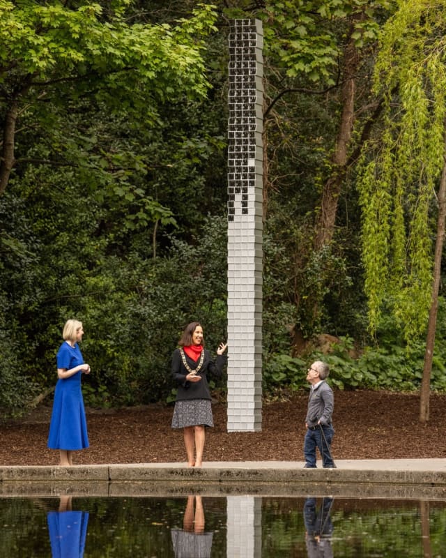 Corban Walker with Karen Downey and Lord Mayor Alison Gilliland at the unveiling of Bushy in Bushy PArk, Dublin