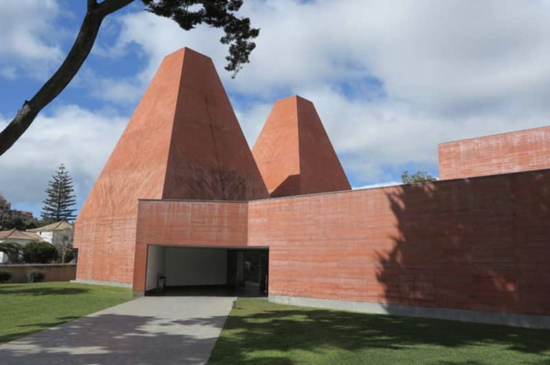 Paula Rego and Josefa de Óbidos: arte religiosa no feminino at Casa das Historías