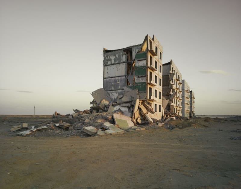 Nadav Kander: Dust 7 April - 7 May 2016