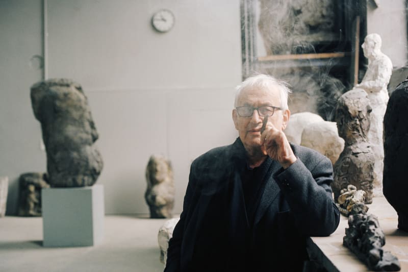 Link to Hans Josephsohn Estate