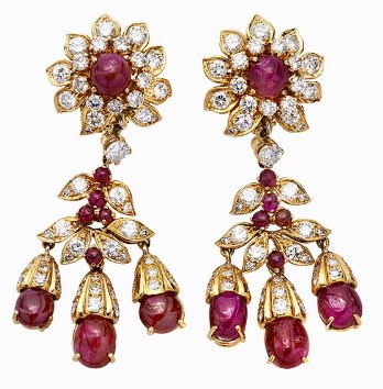 PAIR OF EARRINGS, TIFFANY & CO, NEW YORK, FIFTIES MATERIAL: yellow gold, diamonds and rubies DESCRIPTION: each pair of earrings...