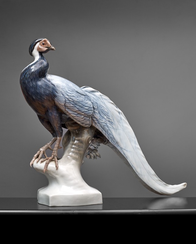 A Bavarian figurine of a silver pheasant by Theodor Kärner for Rosenthal Porcelain Factory , Rosenthal, date circa 1922