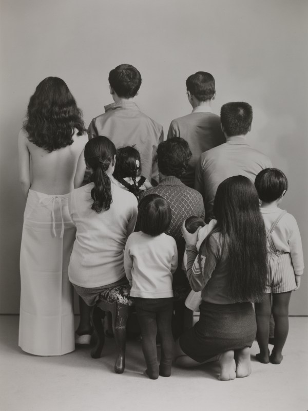 深濑昌久，选自“家族”系列，1972。© 深濑昌久档案馆