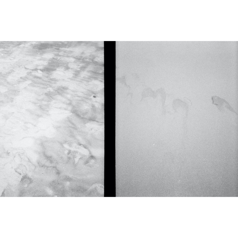 自然低语-沙的痕迹，艺术微喷，80x 53 cm，2024 ©吴禹墨 Natural Whisper-traces of sand, Giclee Print, 80x 53 cm, 2024 ©Wu Yumo