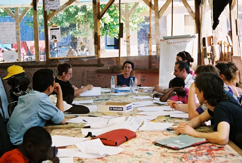 Thomas Hirschhorn features in 'Les grands Ensembles'