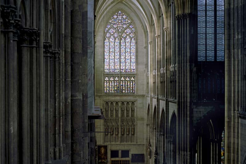 THOMAS STRUTH<br>