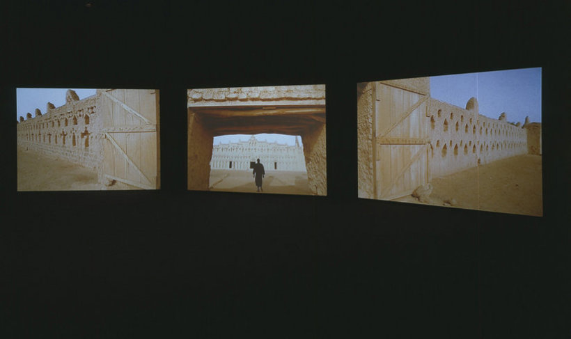 <p>Isaac Julien, FantÃ´me Afrique, 2005<br /><i>Triple screen projection, 16mm colour film, DVD transfer with sound, Duration 17 min</i></p>