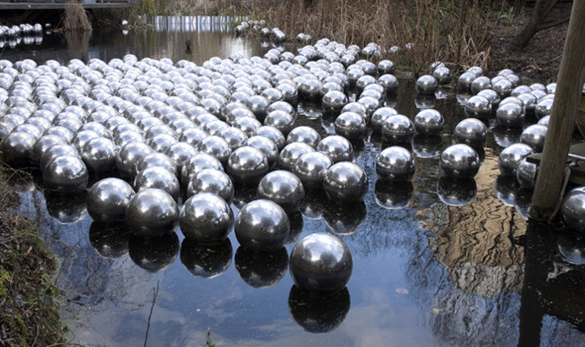 <p>Narcissus Garden, 1966<br /><span style="line-height: 1.5em;">Installation View, Yayoi Kusama, Gallery I & II, Victoria Miro,</span><span style="line-height: 1.5em;"> 16 Wharf Road, London, N1 7RW, 2008</span></p>