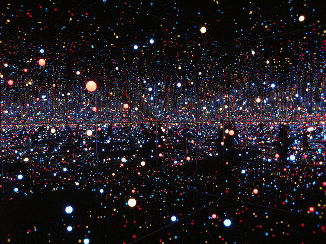 <p>Yayoi Kusama, Gleaming Lights of the Souls, 2008<br /><em>Mixed media, <span style="line-height: 1.5em;">415 x 415 x 287.4 cm </span><span style="line-height: 1.5em;">163 3/8 x 163 3/8 x 113 1/8 in</span></em></p>