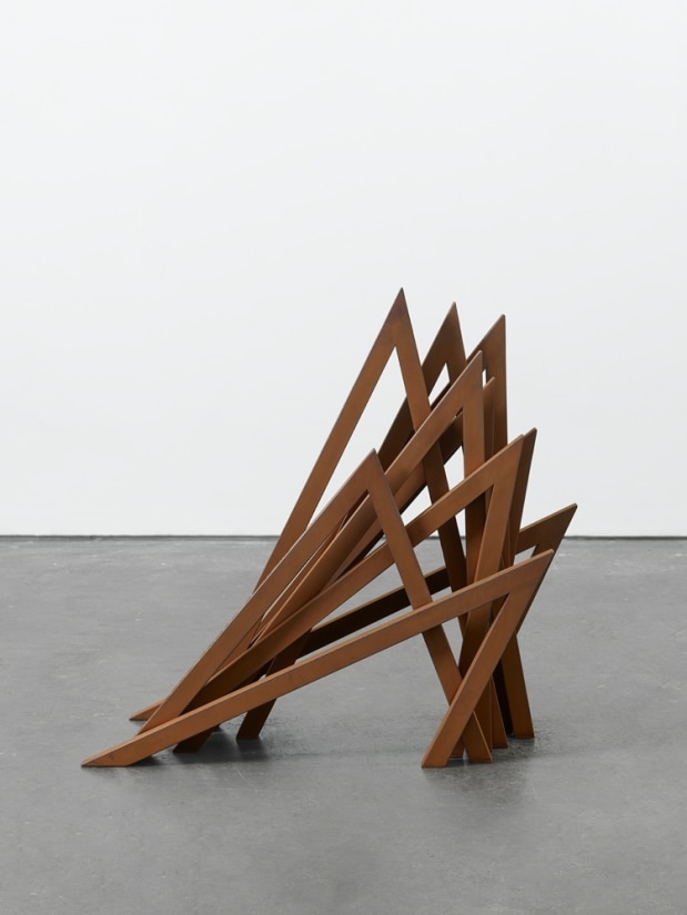 <span class="artist"><strong>Bernar Venet</strong></span>, <span class="title"><em>11 Uneven Acute Angles</em>, 2021</span>