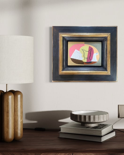 Size S | Glass and newspaper