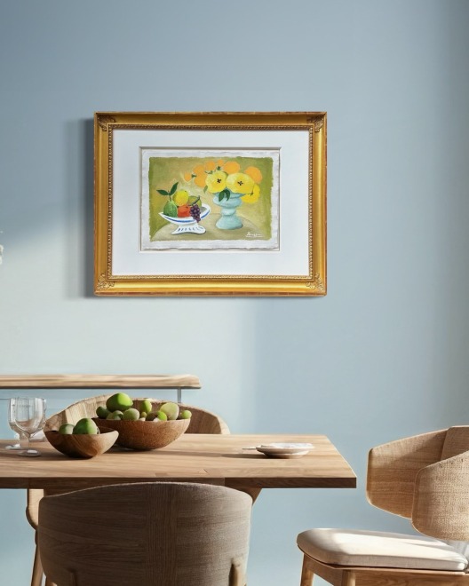 Size M | Flowers and fruit on a table
