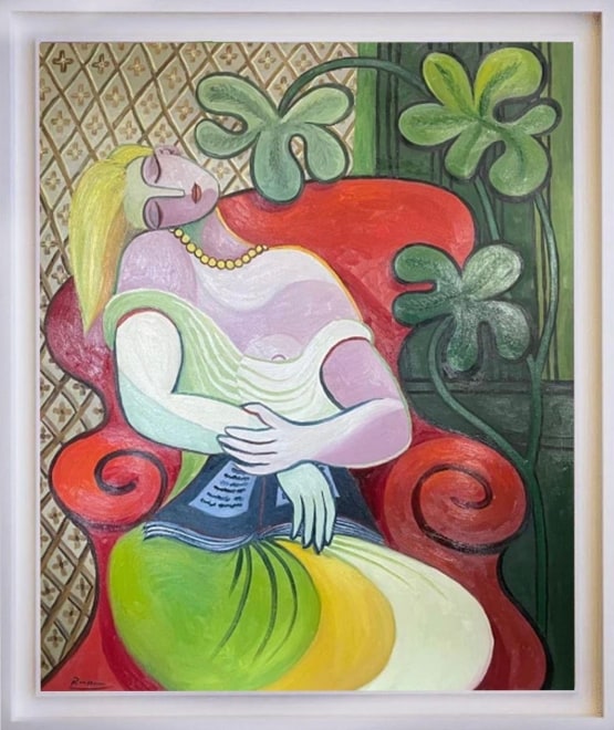 Size XL | Woman taking a nap