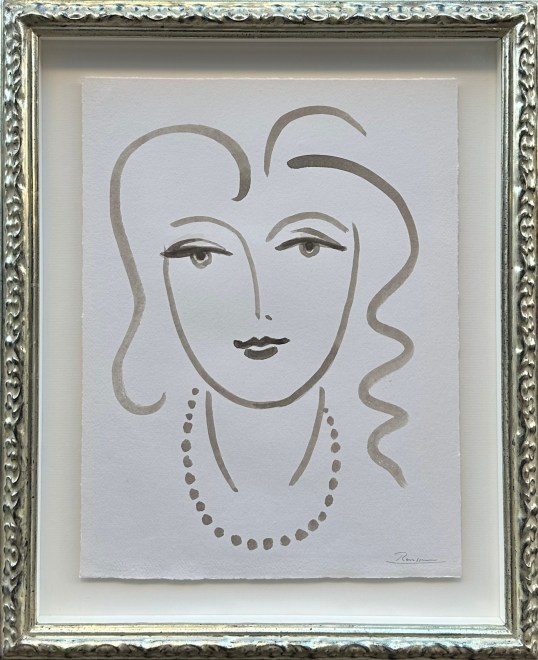 Size S | Woman with necklace 
