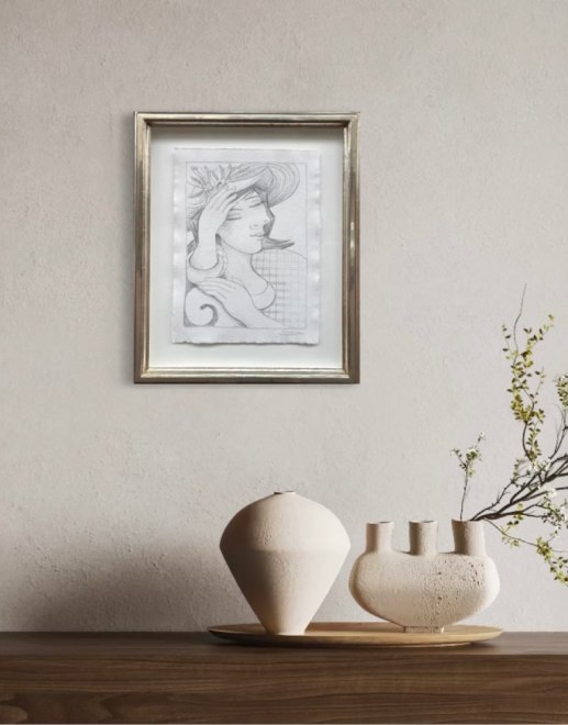 Size S | Woman taking a nap