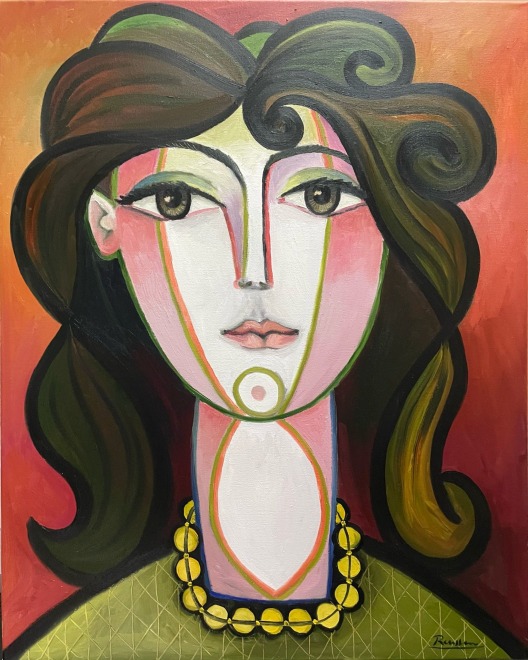 Size L | Woman with curly brown hair 