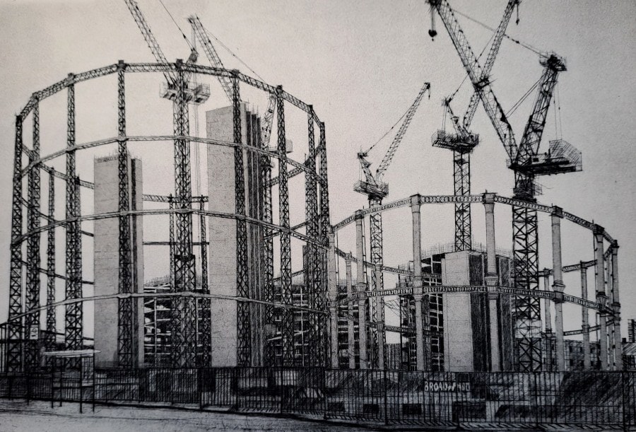 Melanie Bellis RE, Gasometer Conversion