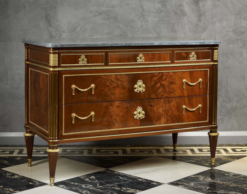 A Louis XVI commode attributed to Guillaume Benneman
