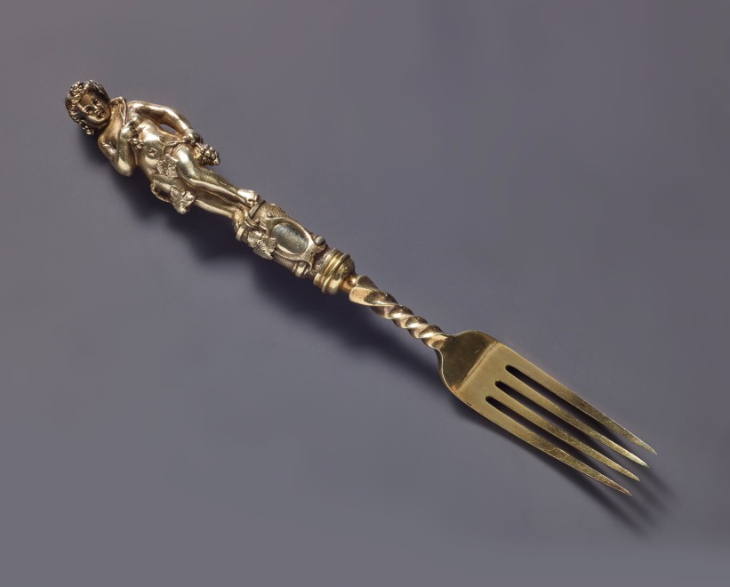 A set of late Victorian Sterling silver-gilt dessert knives, forks and spoons for six settings by Francis Higgins and Son