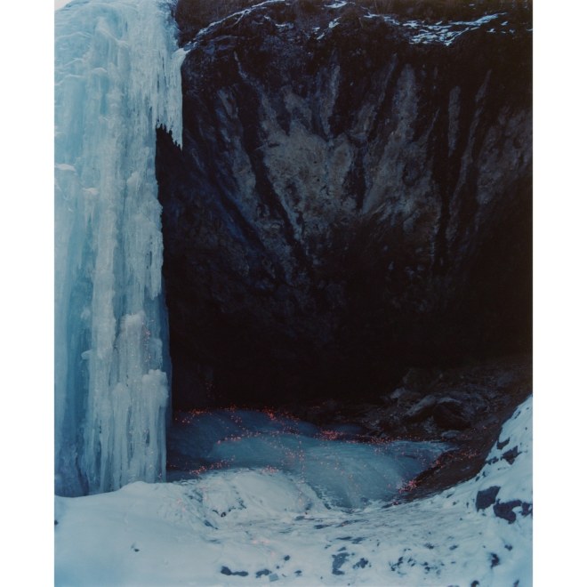 Jiang Yuhang Solo Exhibition —— Interposing Dusk