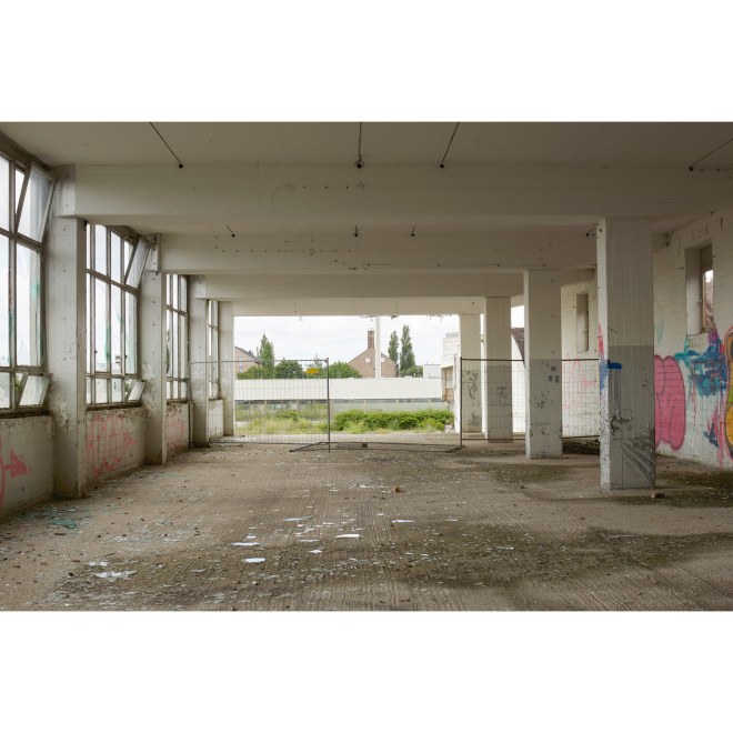去-回_2-1  Hin-Rück_2-1  131×194cm  艺术微喷  Inkjet Print  埃森，2022  Essen, 2022