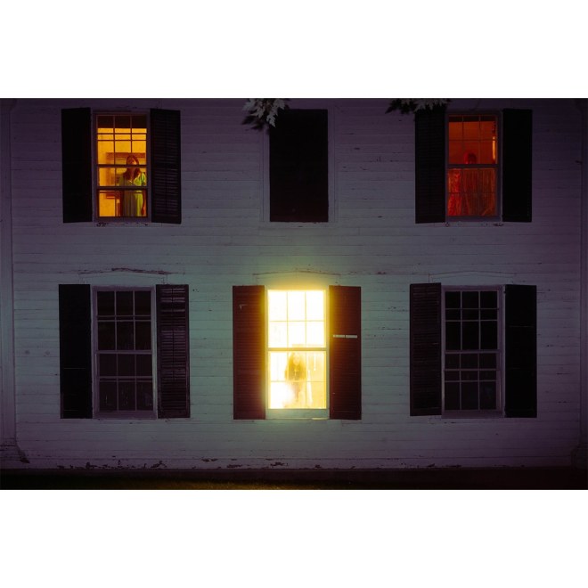 选自《白房子》系列  The White House series