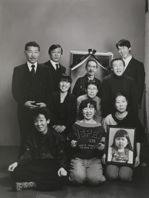 深濑昌久，选自“家族”系列，1987。© 深濑昌久档案馆
