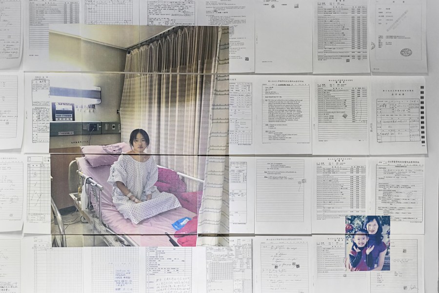杨佳馨，《08773545》，2025，纸、相片纸、压克力、大头钉，依场地而定  Chia-Shin YANG, 08773545, 2025, Paper, Photo paper, Acrylic, Push pins, Dimensions variable