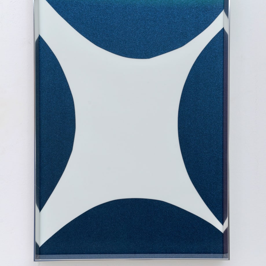 Regine Schumann, fluo cut #106, 2024