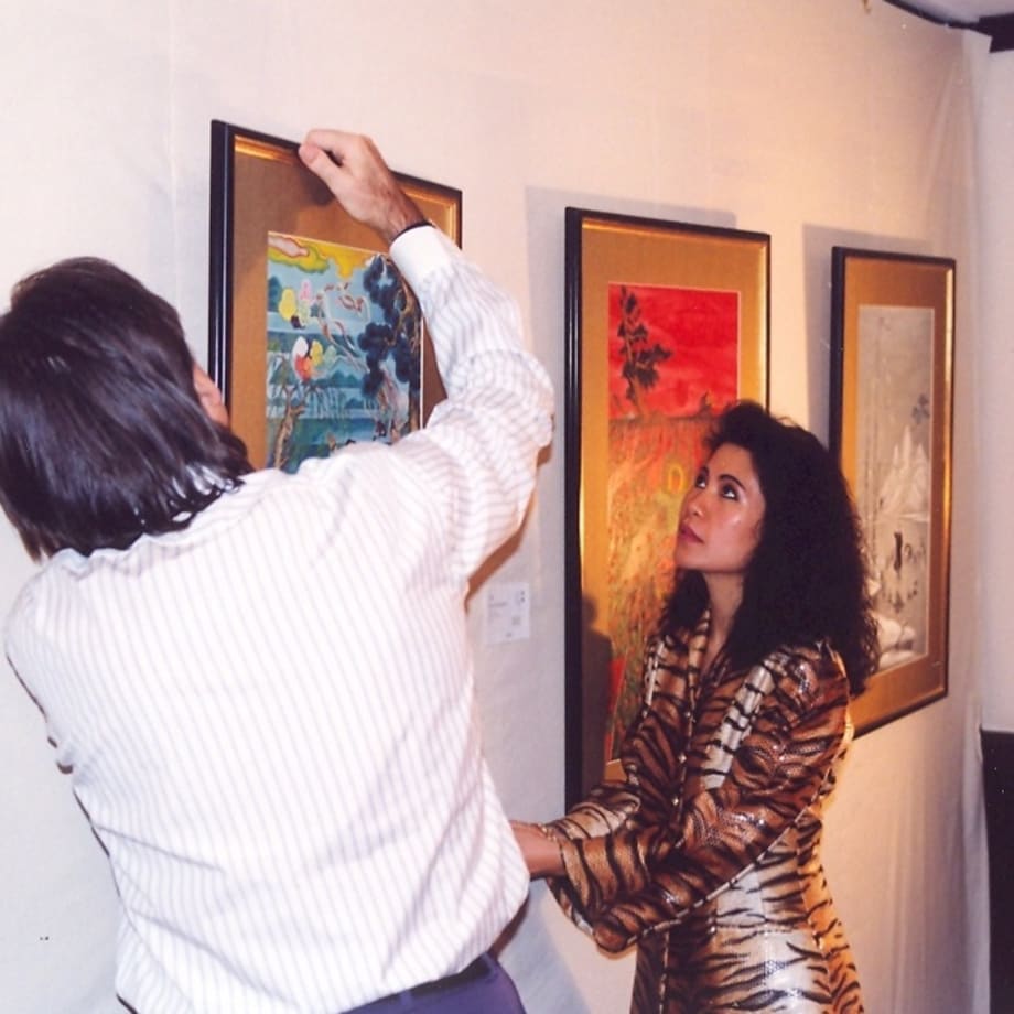 1986 – 1992 Paintings by Liu Dahong, Manfred and Wai Yin setting up the first exhibition, Schoeni Art Gallery, 1992