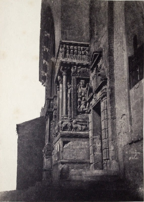 Charles Negre, Arles, profil du cote du portail de Saint-Trophime, 1852