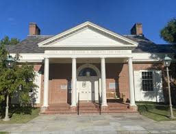 Desmond-Fish Makes Room for New Faces