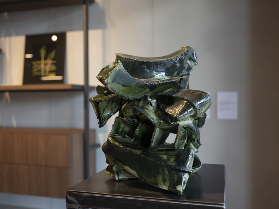 Lia Bagrationi, “Green Knot” (2024), glazed stoneware, on view at The Art Concept Gallery, Art Foundation Anagi, Tbilisi. Photo: Giorgi Shengelia.