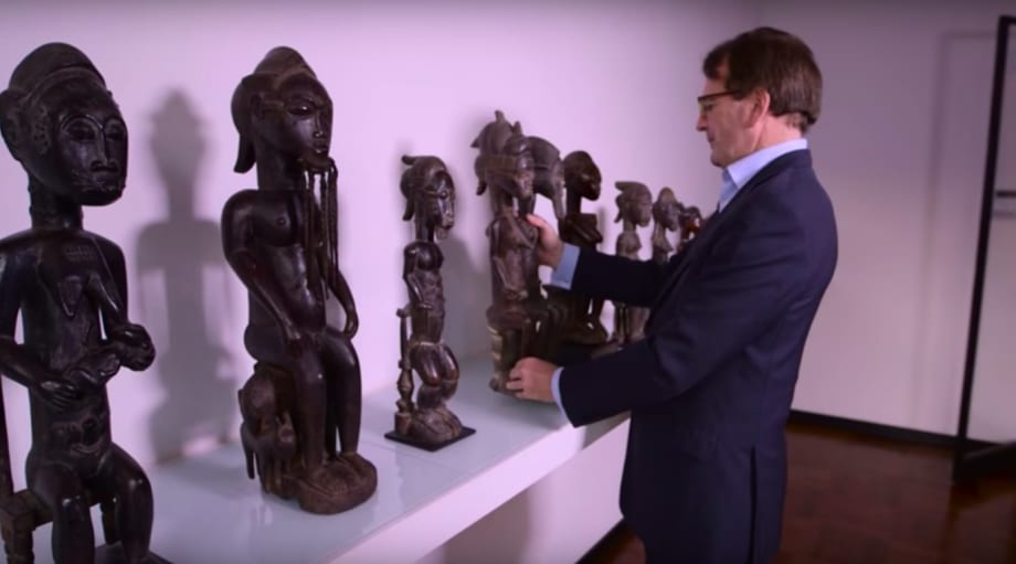 TEFAF Maastricht 2016: Seated baule collection