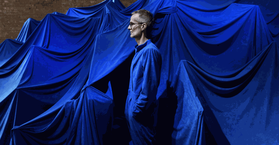 New York City artist unveils new blue exhibit to the Lower East Side