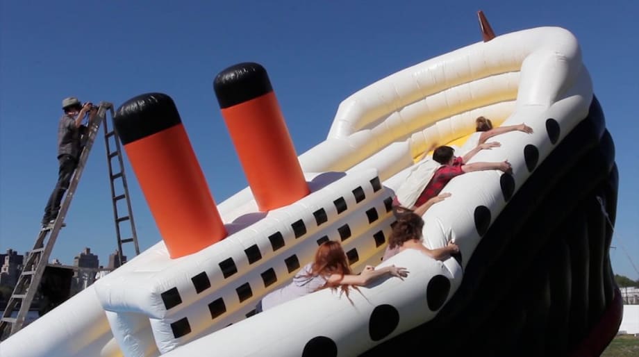 Arte, Cine, Y Parodia. El Titanic de Claudia Bitrán, By Antonia Taulis, Artishock