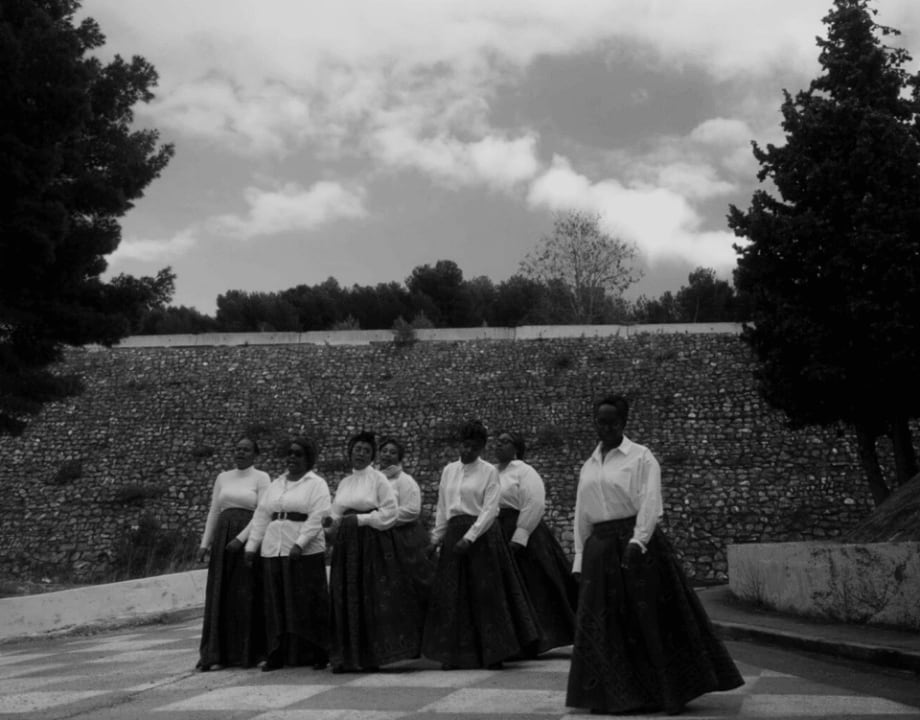 Julianknxx, Edel Assanti