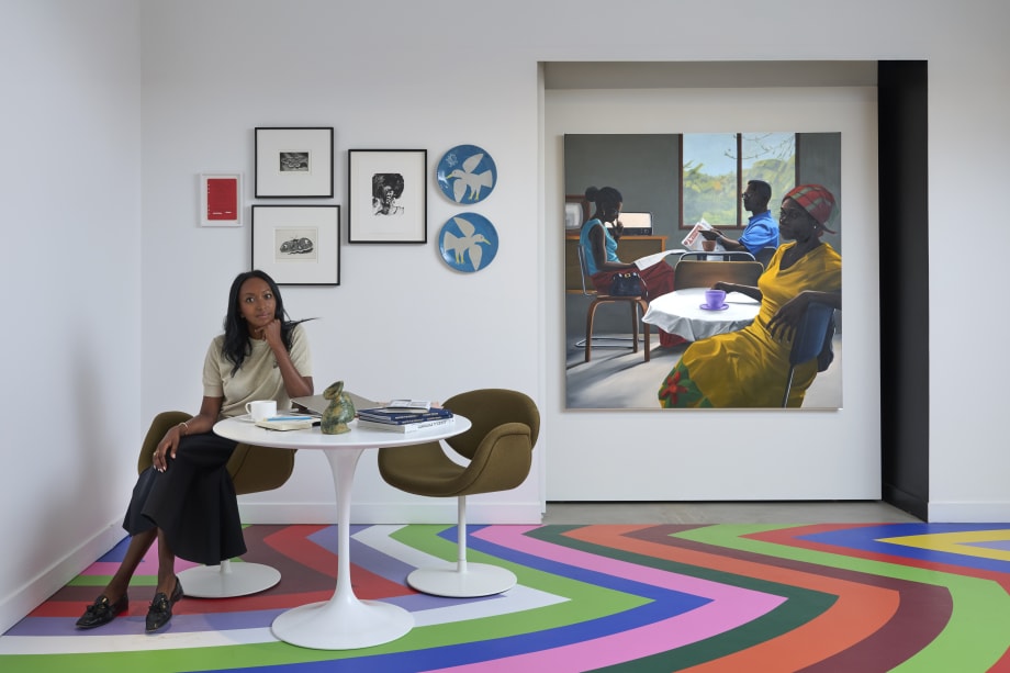 Mariane Ibrahim dans sa galerie, à Paris, en 2025. Photo by Fabrice Gousset. Courtesy of Mariane Ibrahim.