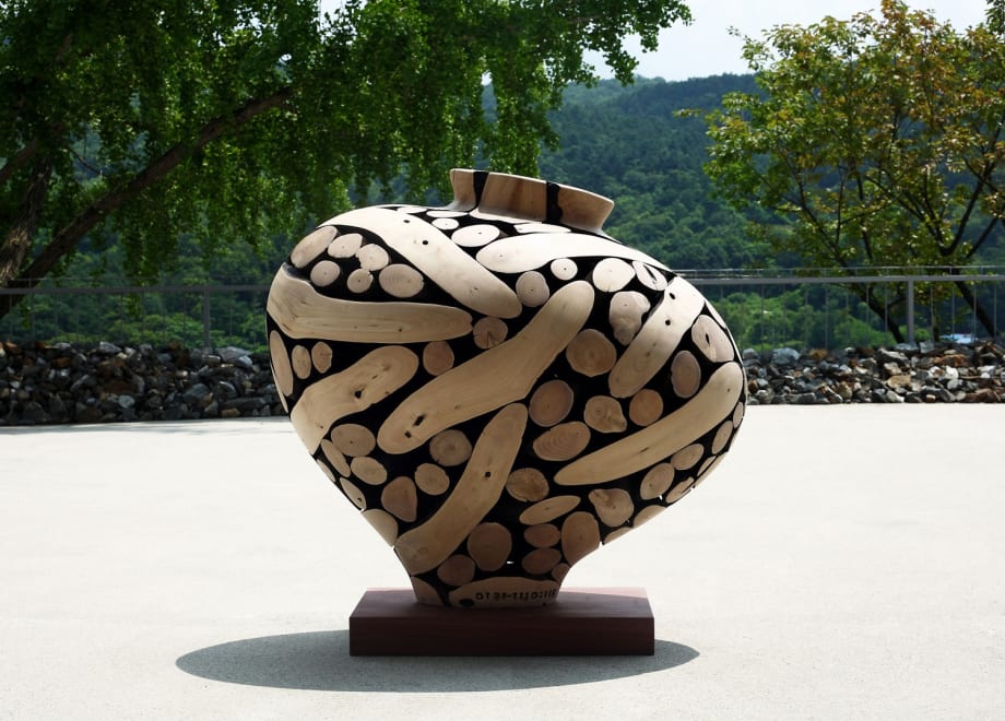 0121-1110=116072 | 2016 | Wood (Camellia) | 57 x 97 x 94 cm (22.5 x 38 x 37 in)