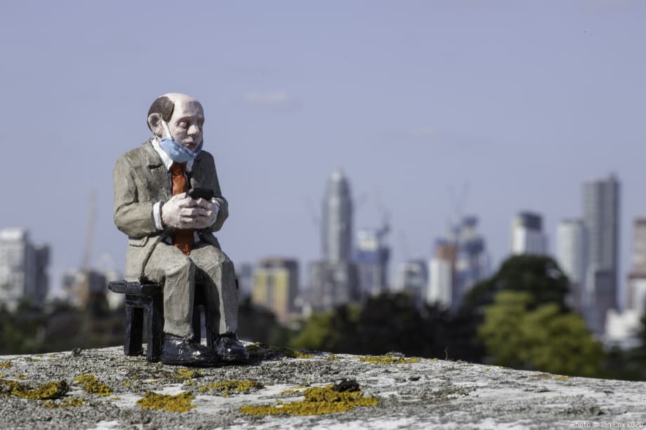 Installation View of Isaac Cordal for disCONNECT LDN