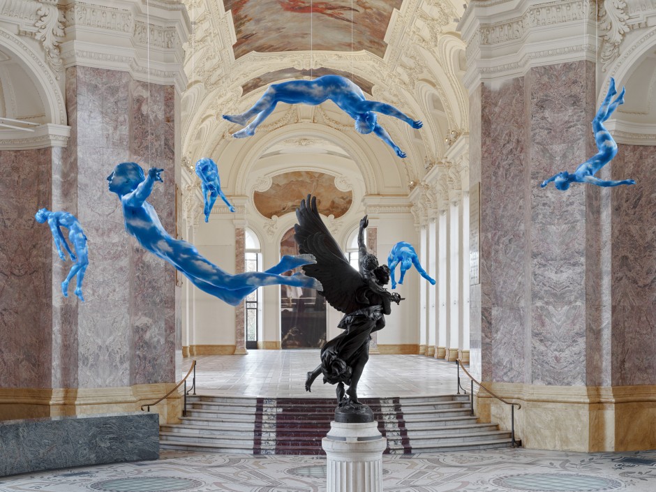 Installation View, Ugo Rondinone, the water is a poem unwritten by the air no. the earth is a poem unwritten by the fire, Petit Palais, 18 October 2022 - 08 January 2023  © Ugo Rondinone. Courtesy Galerie Eva Presenhuber, Zurich; Esther Schipper, Berlin; Sadie Coles HQ, London; Gladstone, New York; kamel mennour, Paris and Kukje Gallery, Seoul.  Photo: Stefan Altenburger