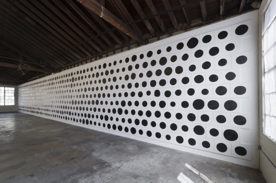 Installation view, 590 Dots, 365 Mission, Los Angeles, 20 Sept - 18 October 2014  © Jonathan Horowitz. Courtesy of the Artist.