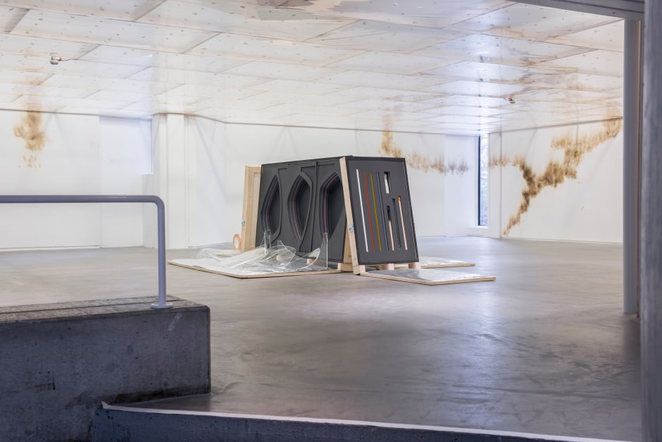 Installation view, Gabriel Kuri, spending static to save gas, The Douglas Hyde Gallery, 31 January - 12 September 2020  © Gabriel Kuri. Courtesy of the artist and the Douglas Hyde Gallery.  Photo: Louis Haugh