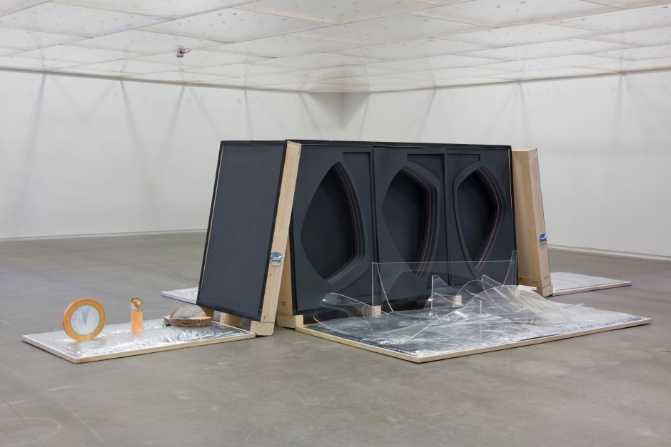 Installation view, Gabriel Kuri, spending static to save gas, The Douglas Hyde Gallery, 31 January - 12 September 2020  © Gabriel Kuri. Courtesy of the artist and the Douglas Hyde Gallery.  Photo: Louis Haugh
