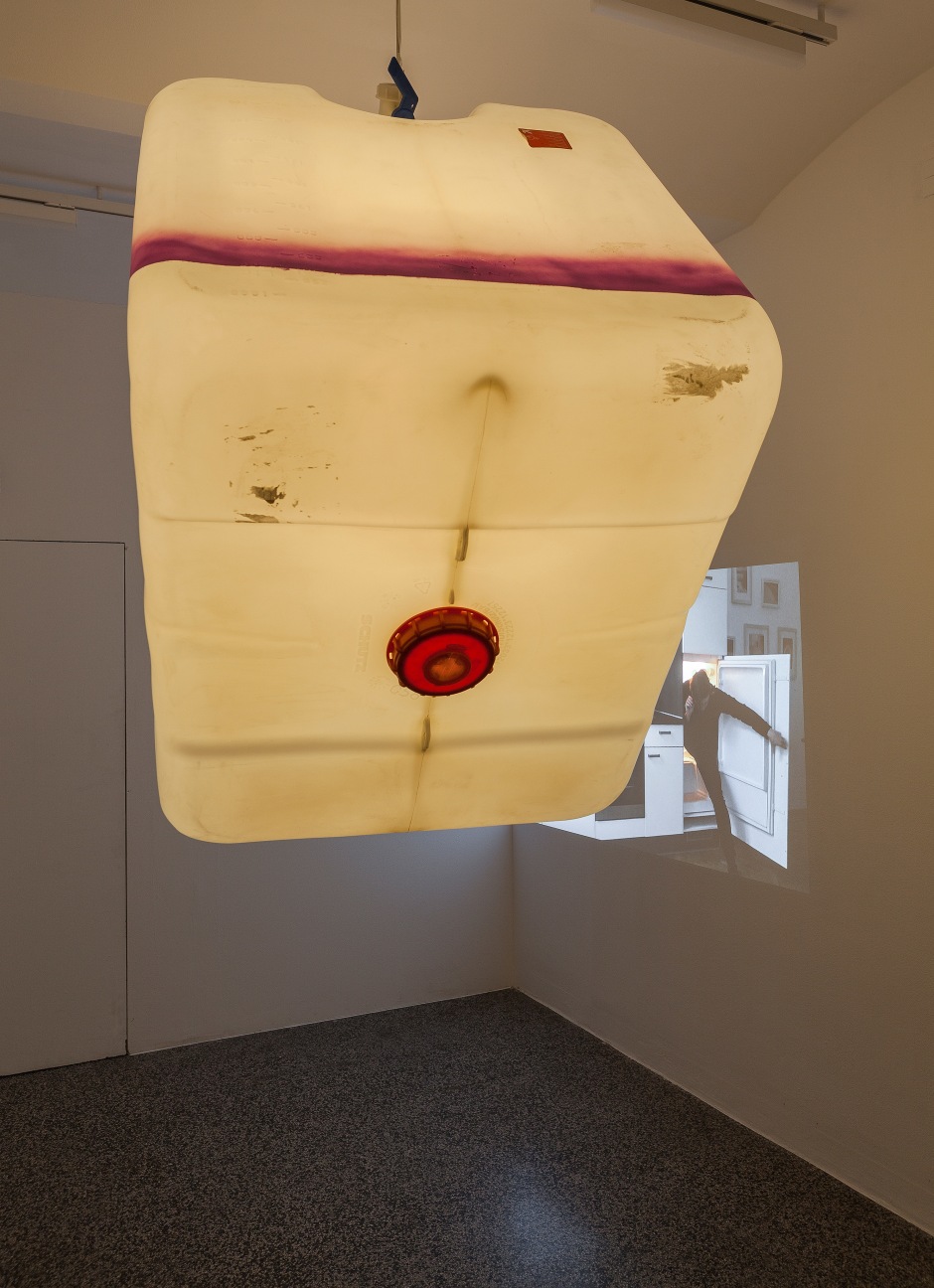 Installation view, Klara Liden, Auf jeden Fall, Secession, Vienna, 01 February - 31 March 2019  © Klara Liden. Courtesy of the Artist and Secession, Vienna.  Photo: Oliver Ottenschläger