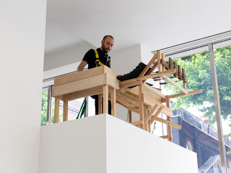 Performance view, Agnes Scherer and Tobias Textor, Woe and Awe, Sadie Coles HQ, Davies Street, 26 June 2024  © Agnes Scherer. Courtesy of the Artist and Sadie Coles HQ, London.  Photo: Arthur Gray