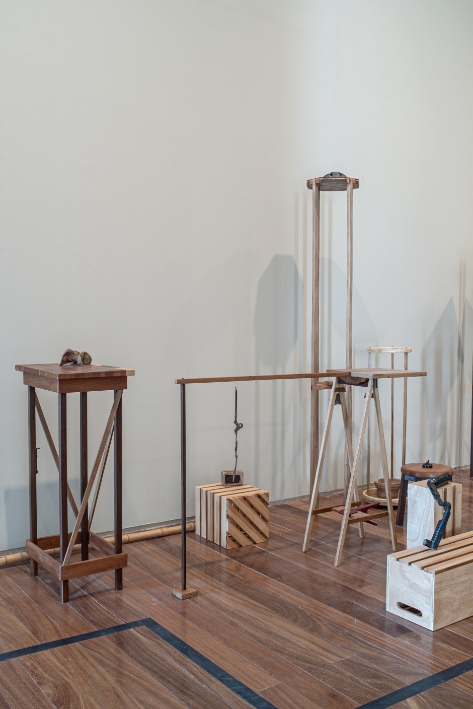 Installation view, Lucia Laguna, Enquanto bebo a água, a água me bebe, MAR Museo de Arte do Rio, Rio De Janiero, Brazil, 29 November 2016 - 26 February 2017  © Lucia Laguna. Courtesy of the Artist, MAR RJ and Fortes D'Aloia & Gabriel, São Paulo/Rio de Janeiro.  Photo: Mario Grisolli