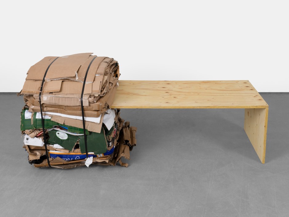 Untitled (P), 2024  plywood, cardboard, polypropylene banding  60 x 220 x 40 cm / 23 ⅝ x 86 ⅝ x 15 ¾ in  © Klara Liden. Courtesy of the Artist and Sadie Coles HQ, London.  Photo: Arthur Gray